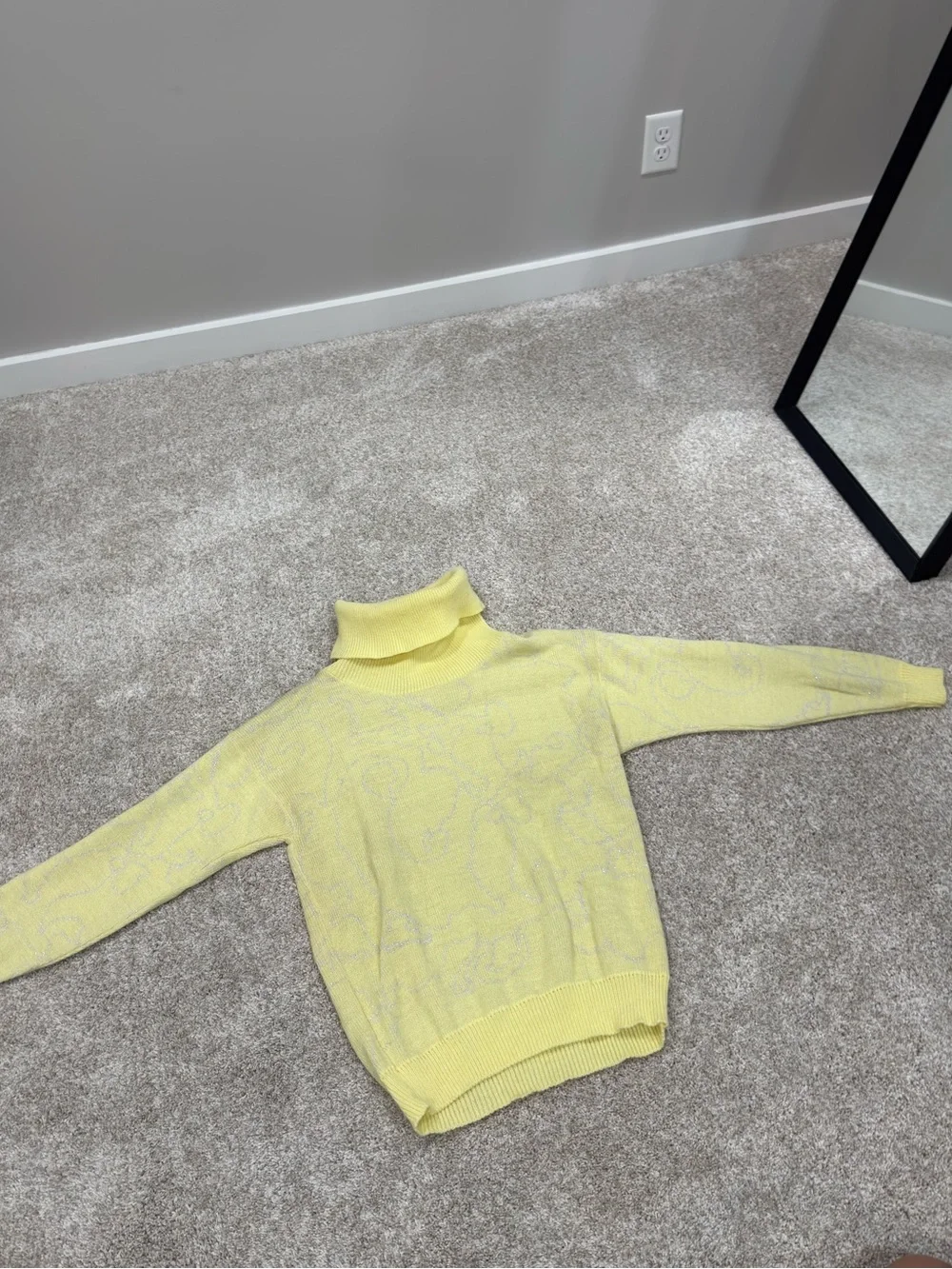 Retro Vintage Late 80s Cozy Women's Butter Yellow Turtleneck Sweater